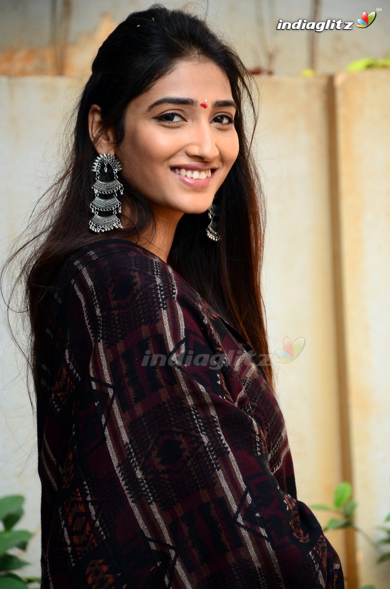 Priya Vadlamani Photo Actress photo, image, gallery, stills and clips