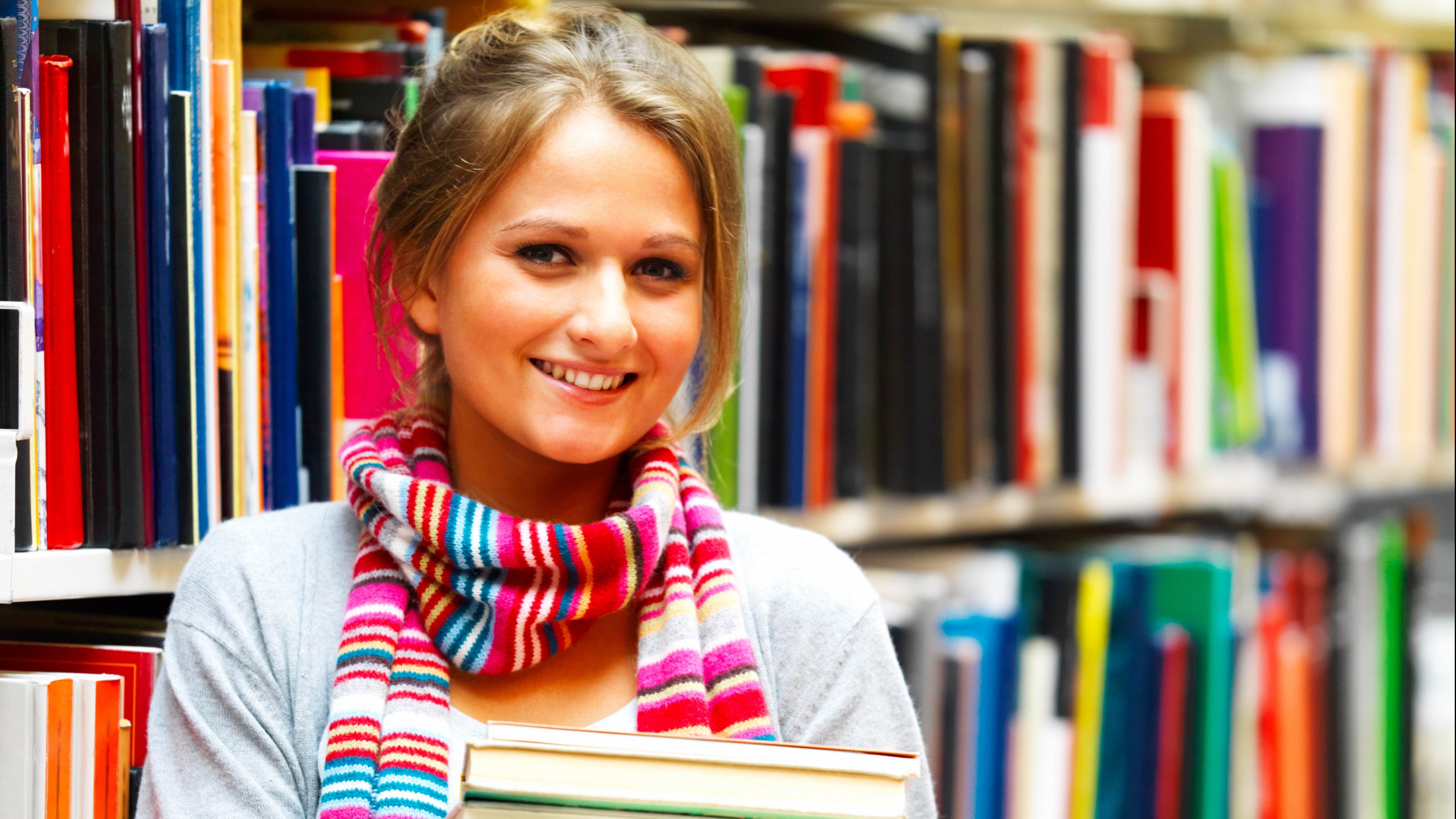 Wallpaper, face, women, reading, library, Person, shopping, play, color, child, learning, education 3840x2160