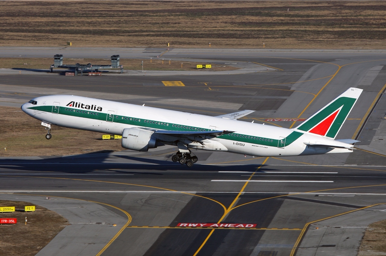Alitalia Boeing 777 200 777 200