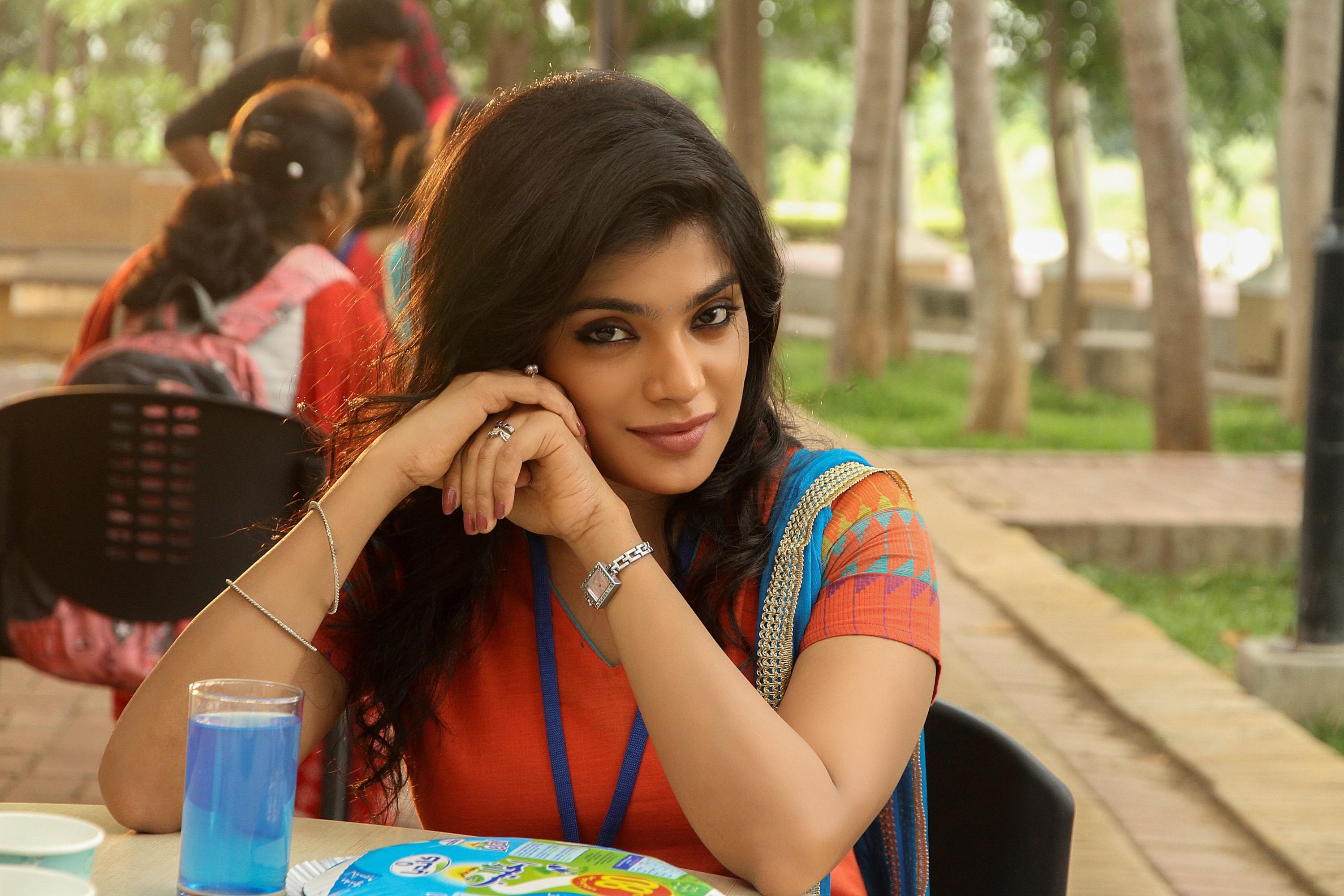 Meesaya Murukku Stills Tamil Movie, Music Reviews and News