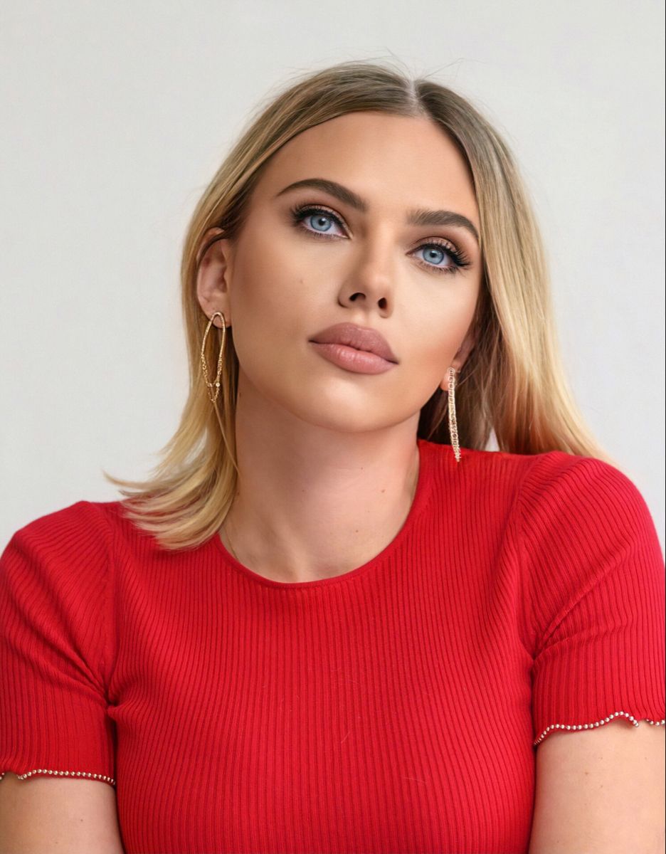Scarlett Johansson. Beautiful blonde girl, Scarlett johansson, Beautiful women faces