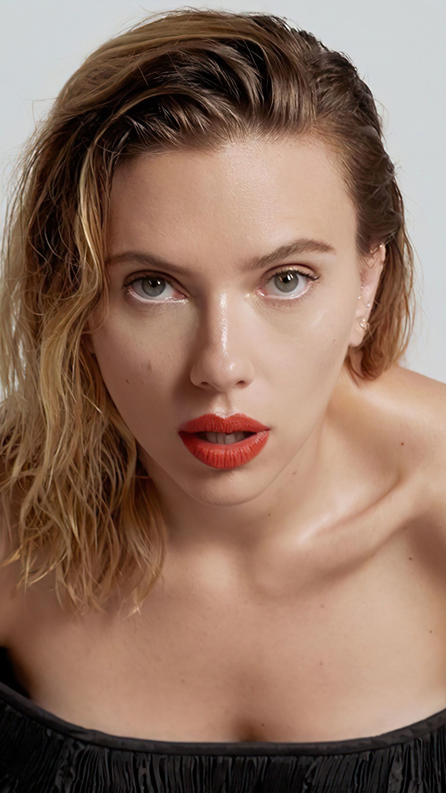 Scarlett Johansson Vanity Fair Photohoot 4K Ultra HD Mobile Wallpaper. Scarlett johansson bikini, Scarlett johansson, Scarlet johansson