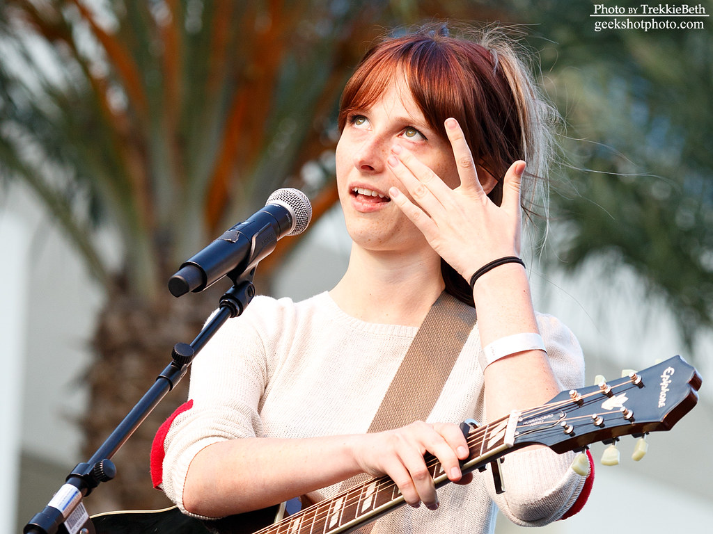 Tessa Violet. © All Rights Reserved Use of my photo requir
