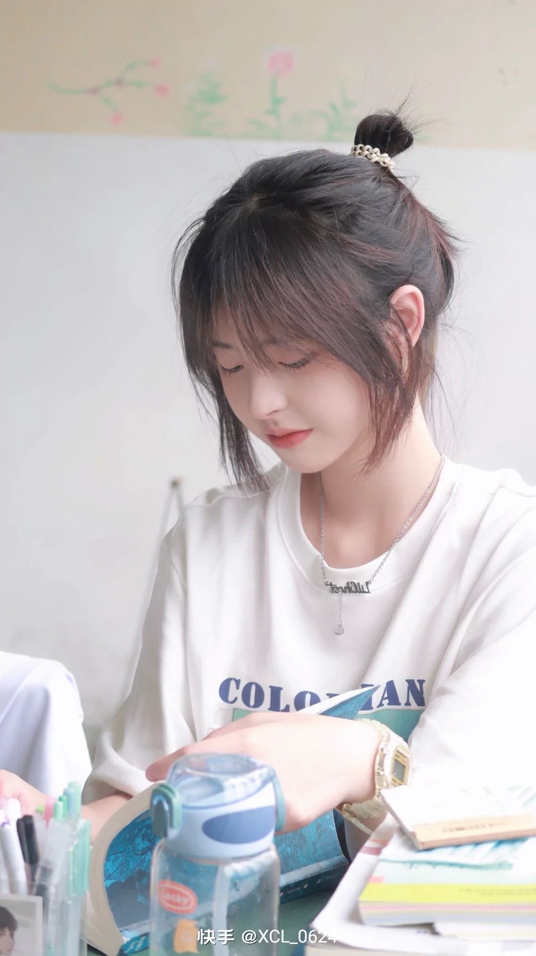 Justina xie ideas. cute girl sketch, cute girl face, short hair styles