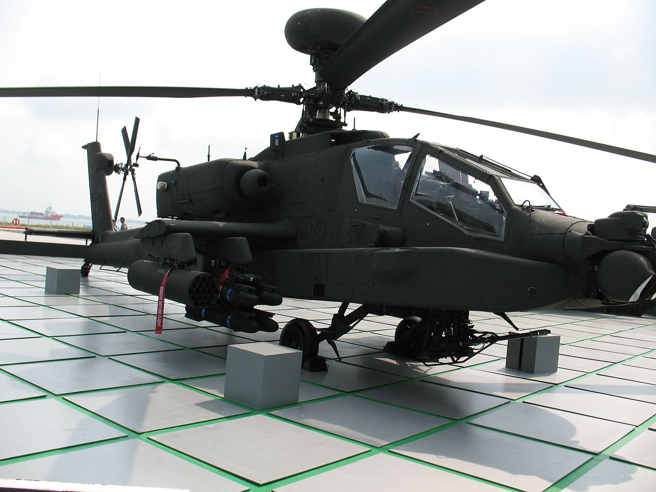 AH 64D Apache Longbow