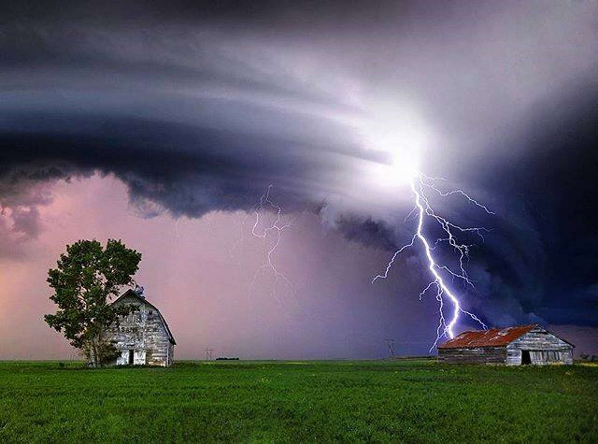 Tornado Hunters