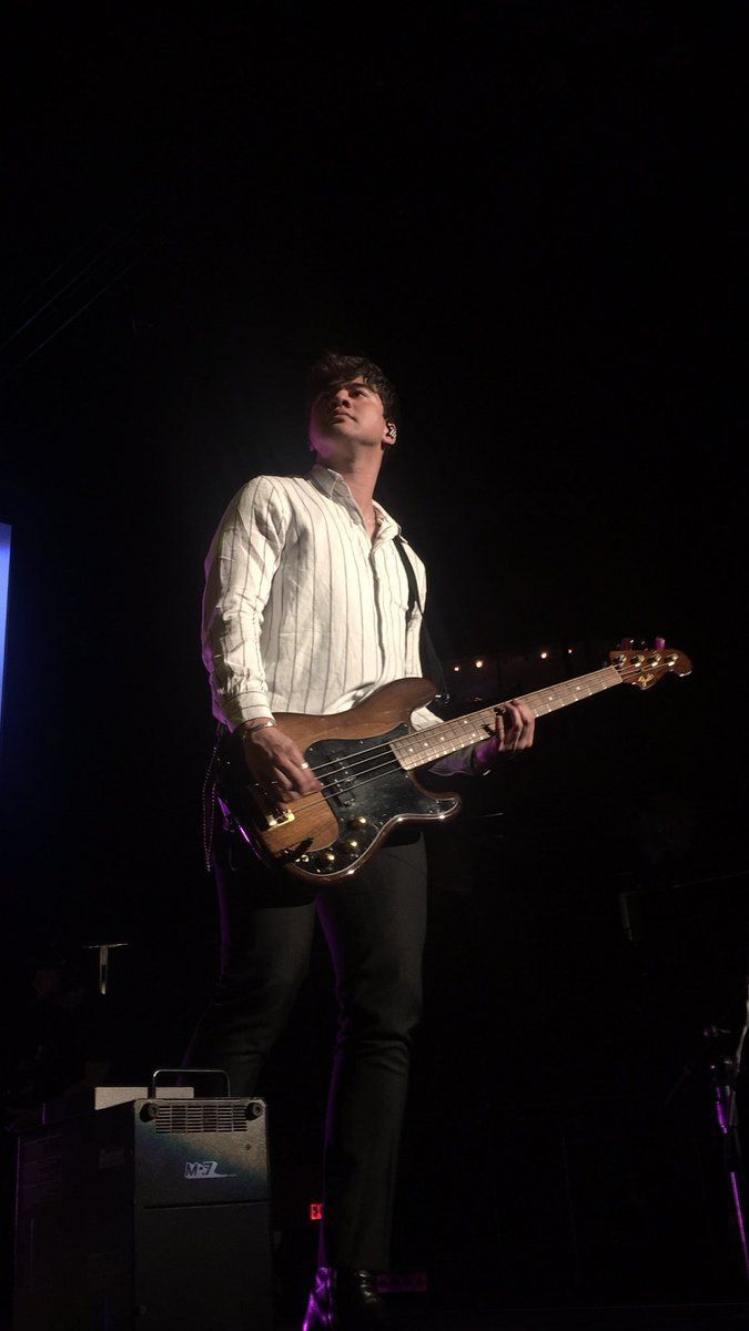 Calum Hood iPhone Wallpaper