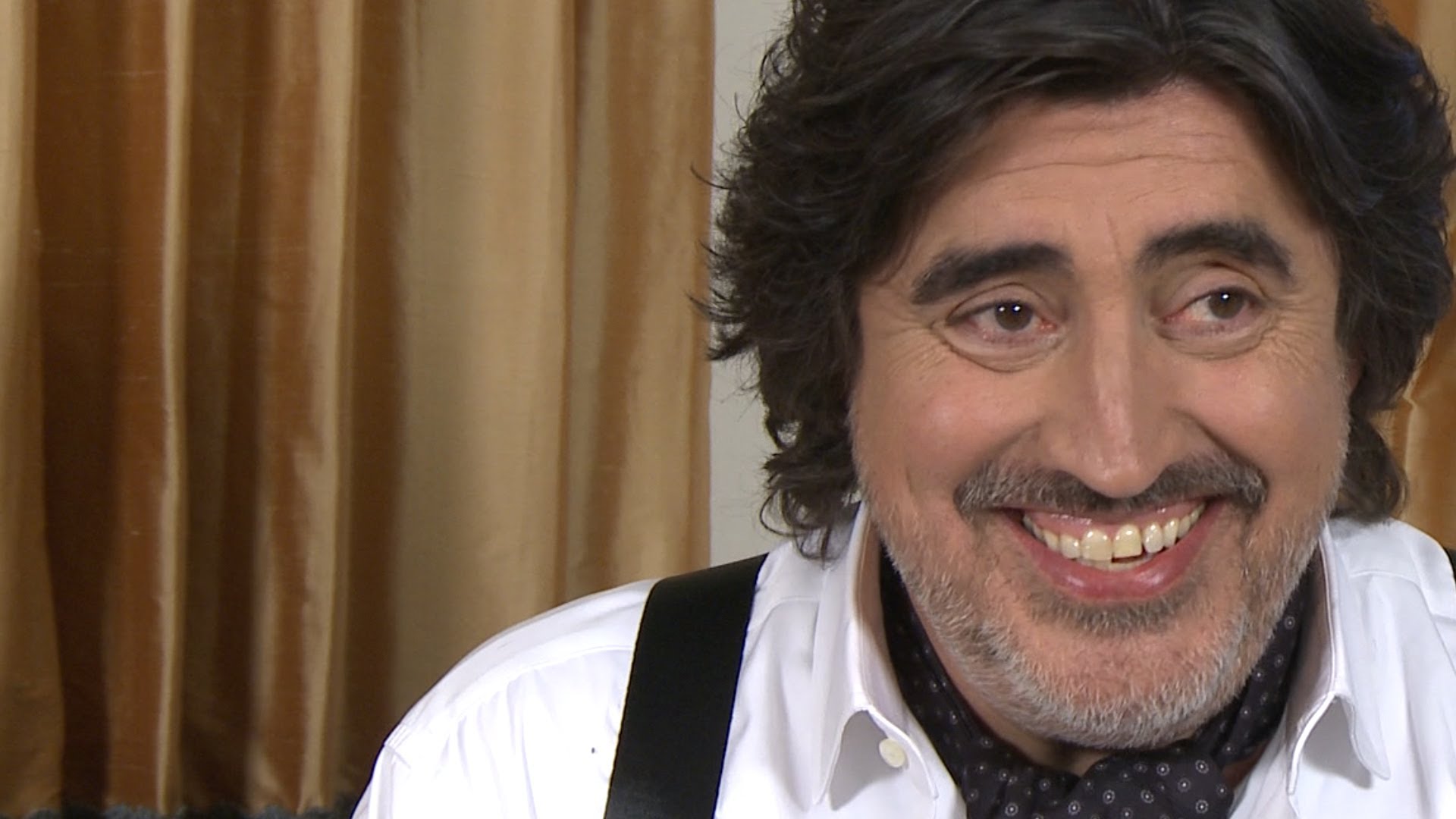 Alfred molina photoshoot