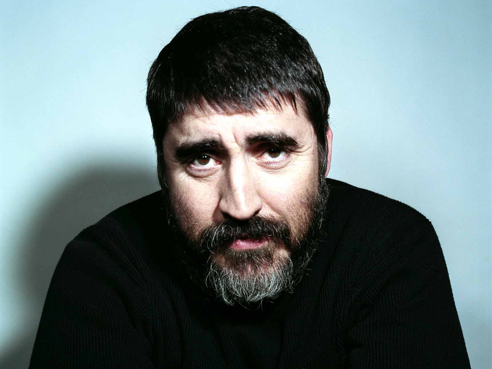 Alfred Molina Wallpaper