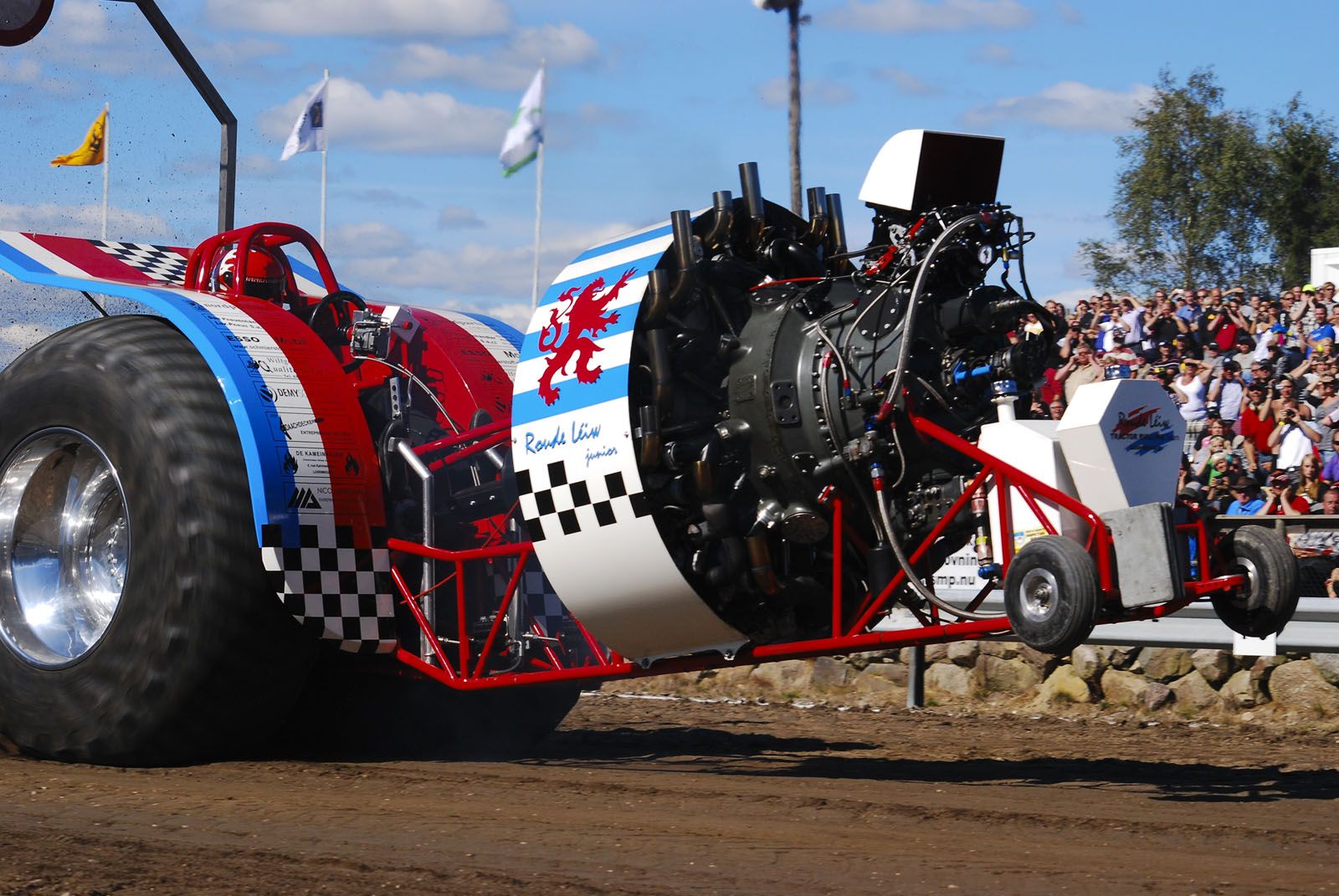 Tractor Pulling Wallpapers - Wallpaper Cave