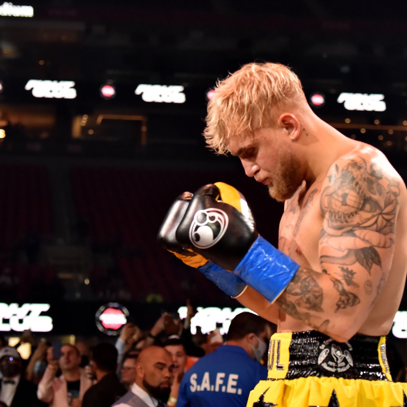 Morning Report: Jake Paul blasts Daniel Cormier: 'I'll beat the f*** out of your fat ass too, just like Stipe did'