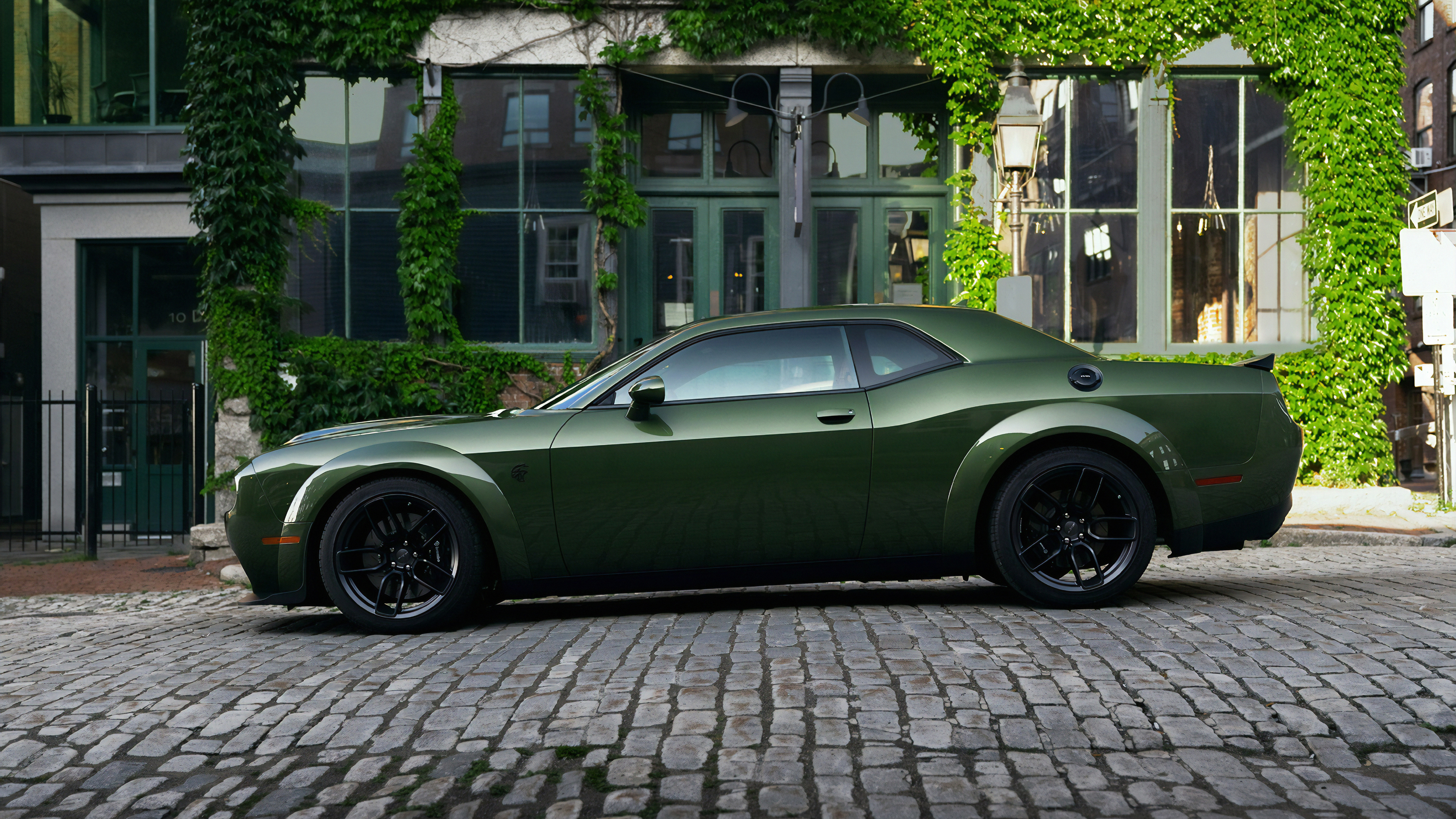 Wallpaper 4k Dodge Charger SRT Hellcat 2019 Side View Wallpaper