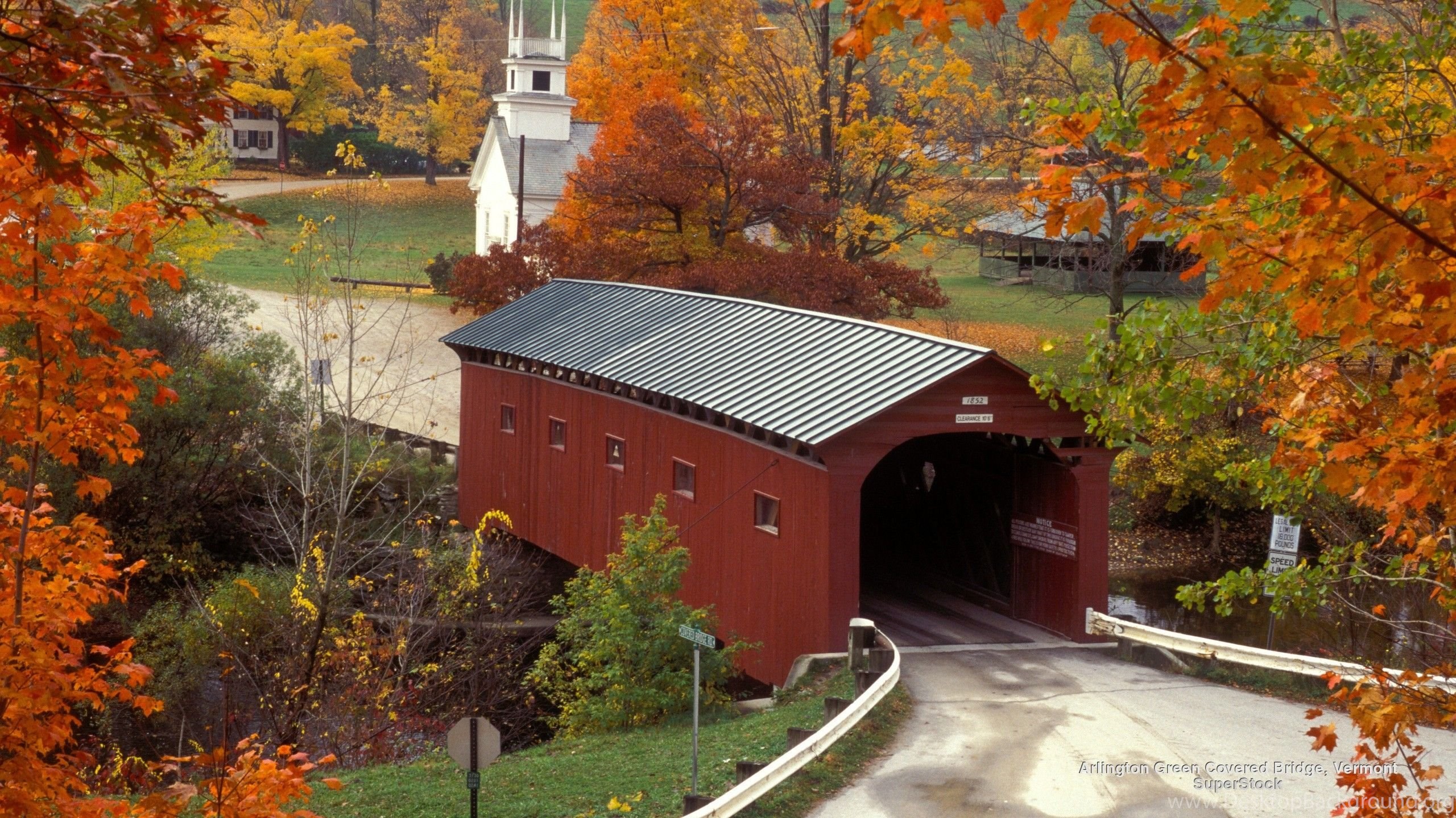 Bridges: Covered Bridge Vermont Town Autumn Bridges Churches. Desktop Background