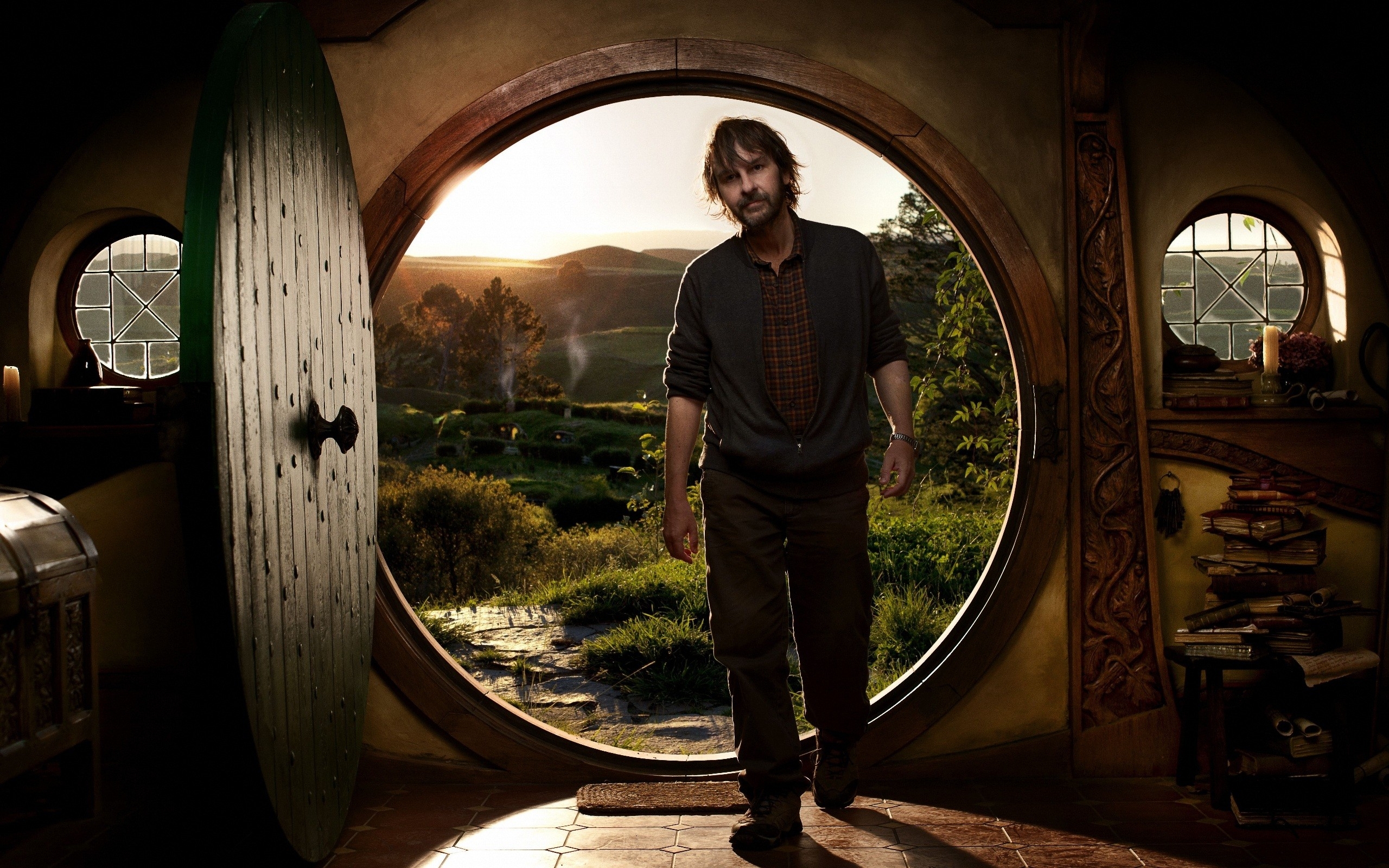 Download Wallpaper, Download 2560x1600 movies men funny celebrity the hobbit peter jackson bag end 2560x1600 wallpaper Wallpaper –Free Wallpaper Download