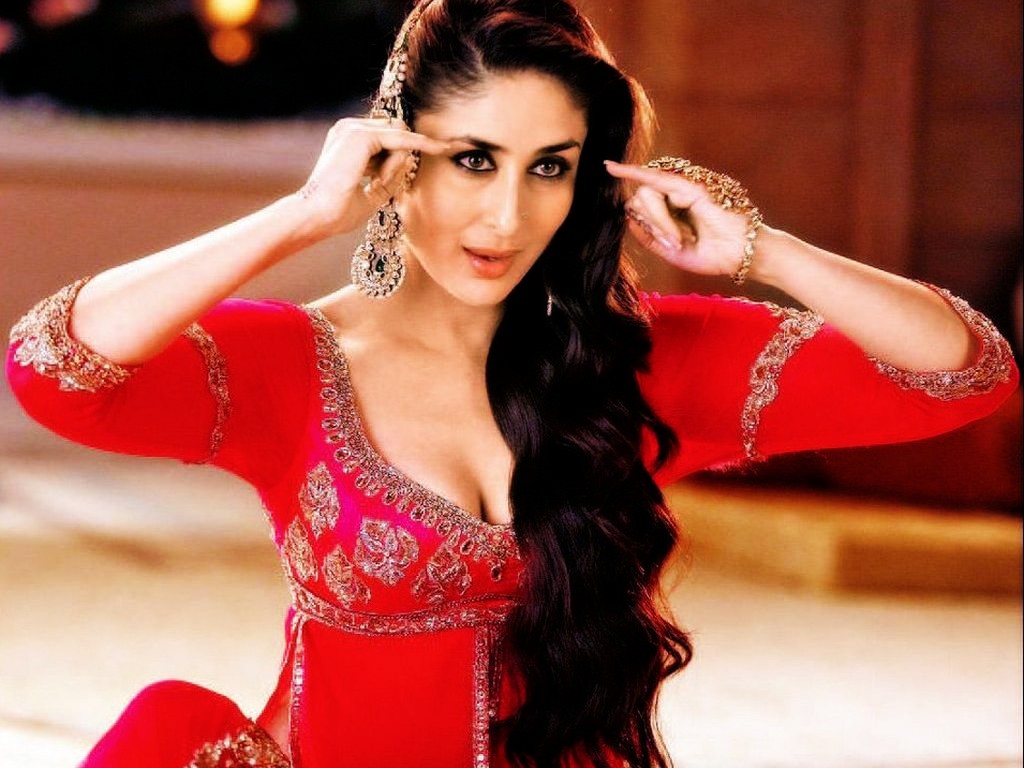 Kareena In Agent Vinod HD Wallpaper