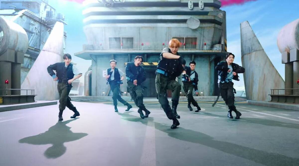 EXO's Don't Fight the Feeling: Band turns up the heat with this peppy dance number, watch video. Entertainment News, The Indian Express