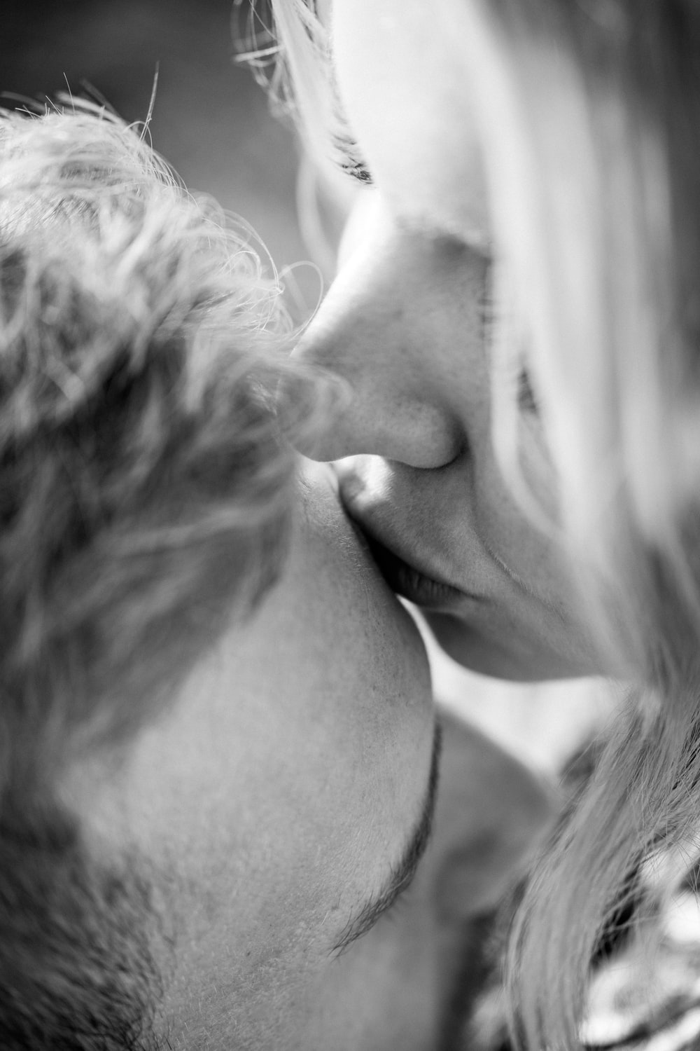Forehead Kiss Picture. Download Free Image