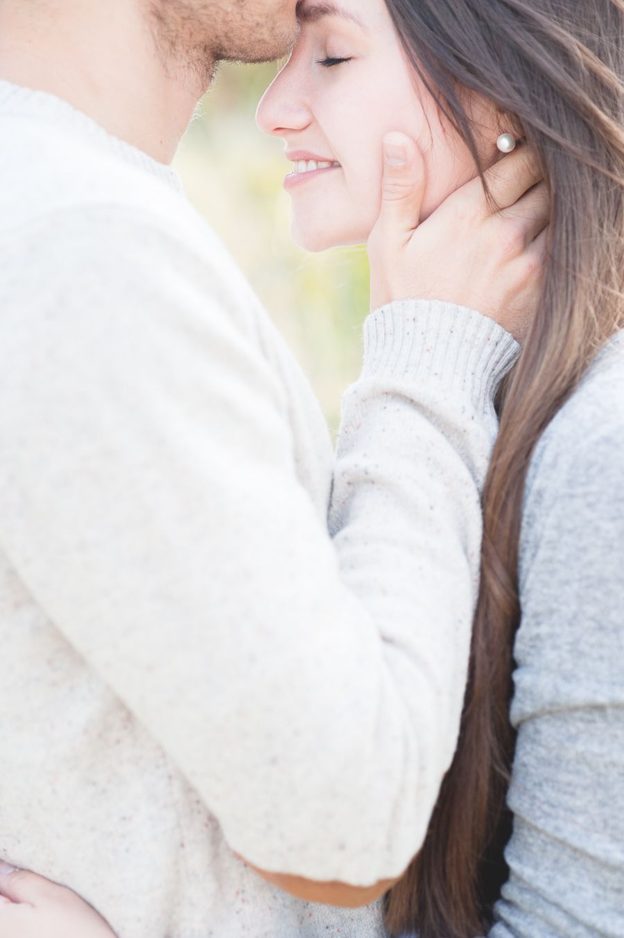 Forehead Kiss ♡ ideas. forehead kisses, couple photography, wedding engagement photo