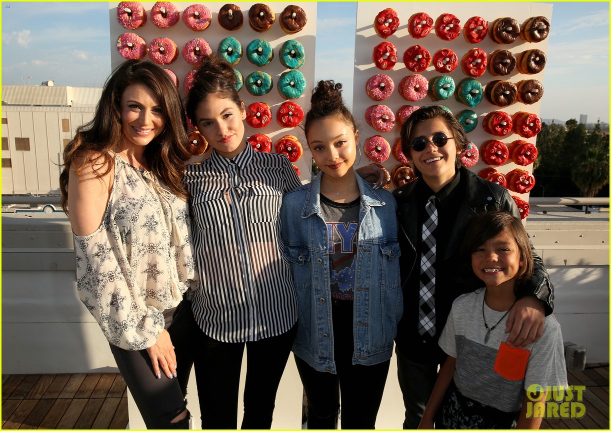 Bizaardvark' & 'Dance Moms' Casts Help Just Jared Jr. Celebrate Disney's MXYZ Collection: Photo 3680985 Just Jared Jr & Disney MXYZ Event, Cerina Vincent, Devore Ledridge, Ethan Wacker, Isaak Presley