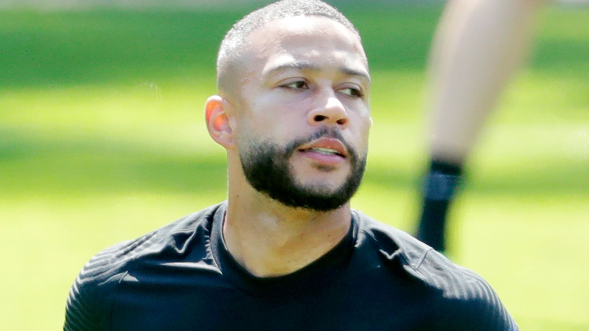 Memphis Depay: Barcelona agree deal to sign Lyon and Netherlands forward on free transfer