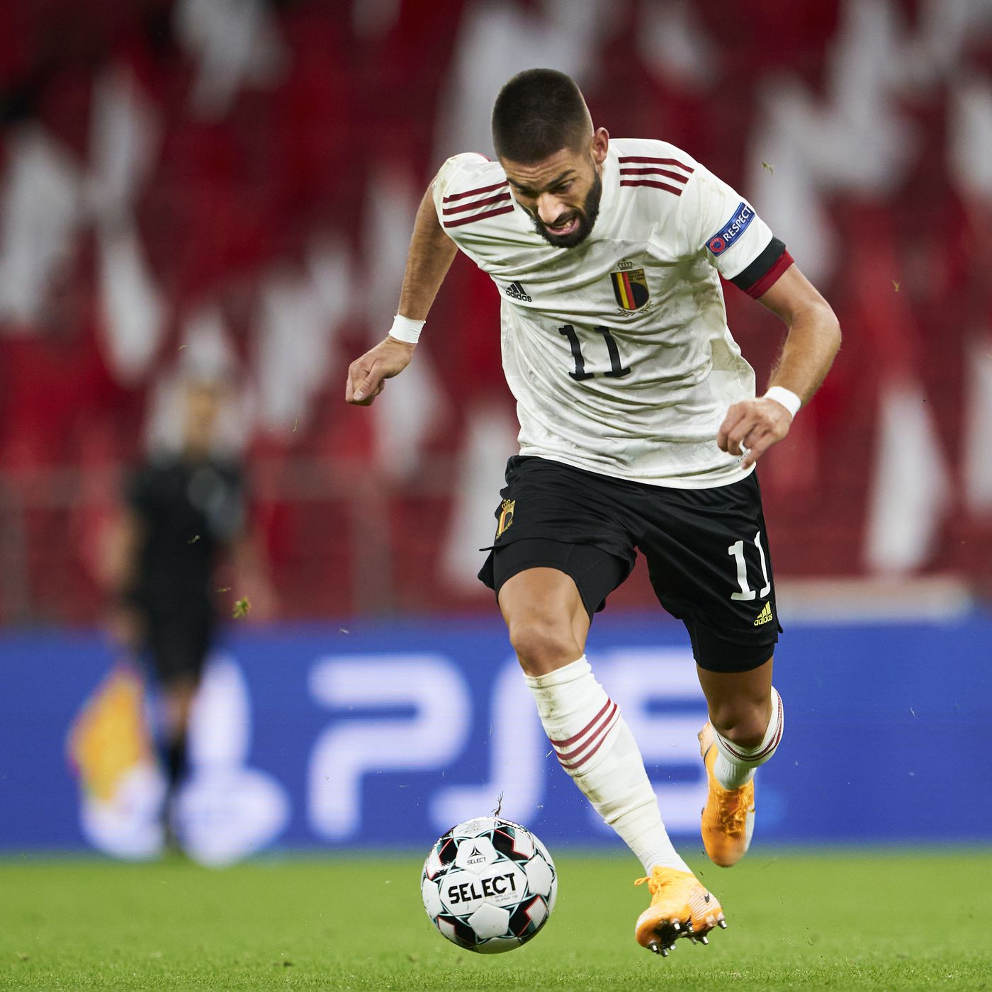 CONFIRMADO: Yannick Carrasco Signs Four Year Contract The Calderon