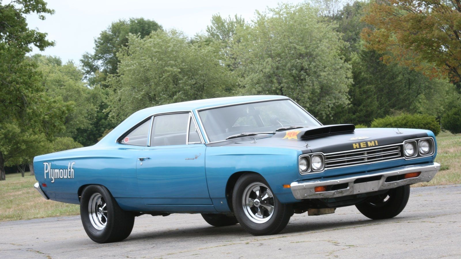 Plymouth Road Runner Wallpaper