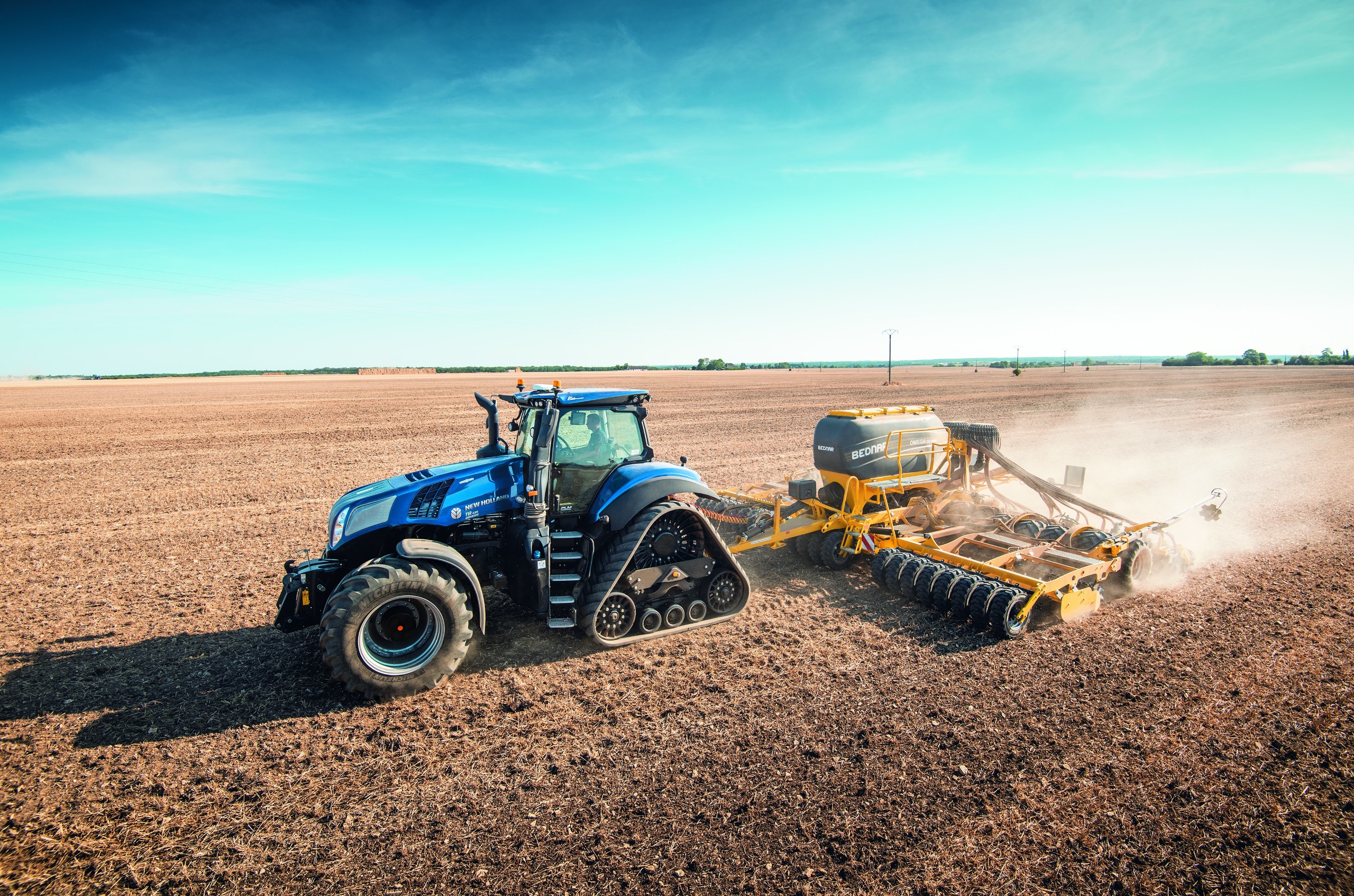 Tractors Field Vehicle Farming Machine Wallpaper:2560x1694