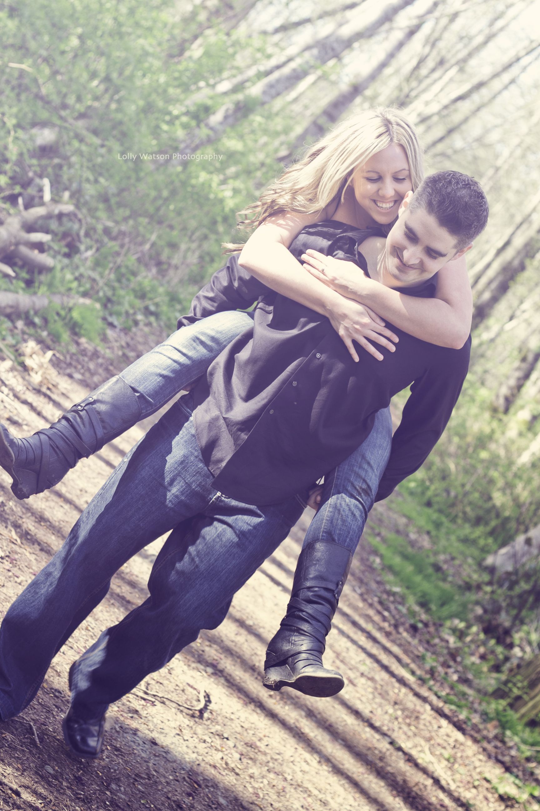 Piggy back rides =D how I like to hike!! Lol. Piggy back ride, Cute couple picture, Couples