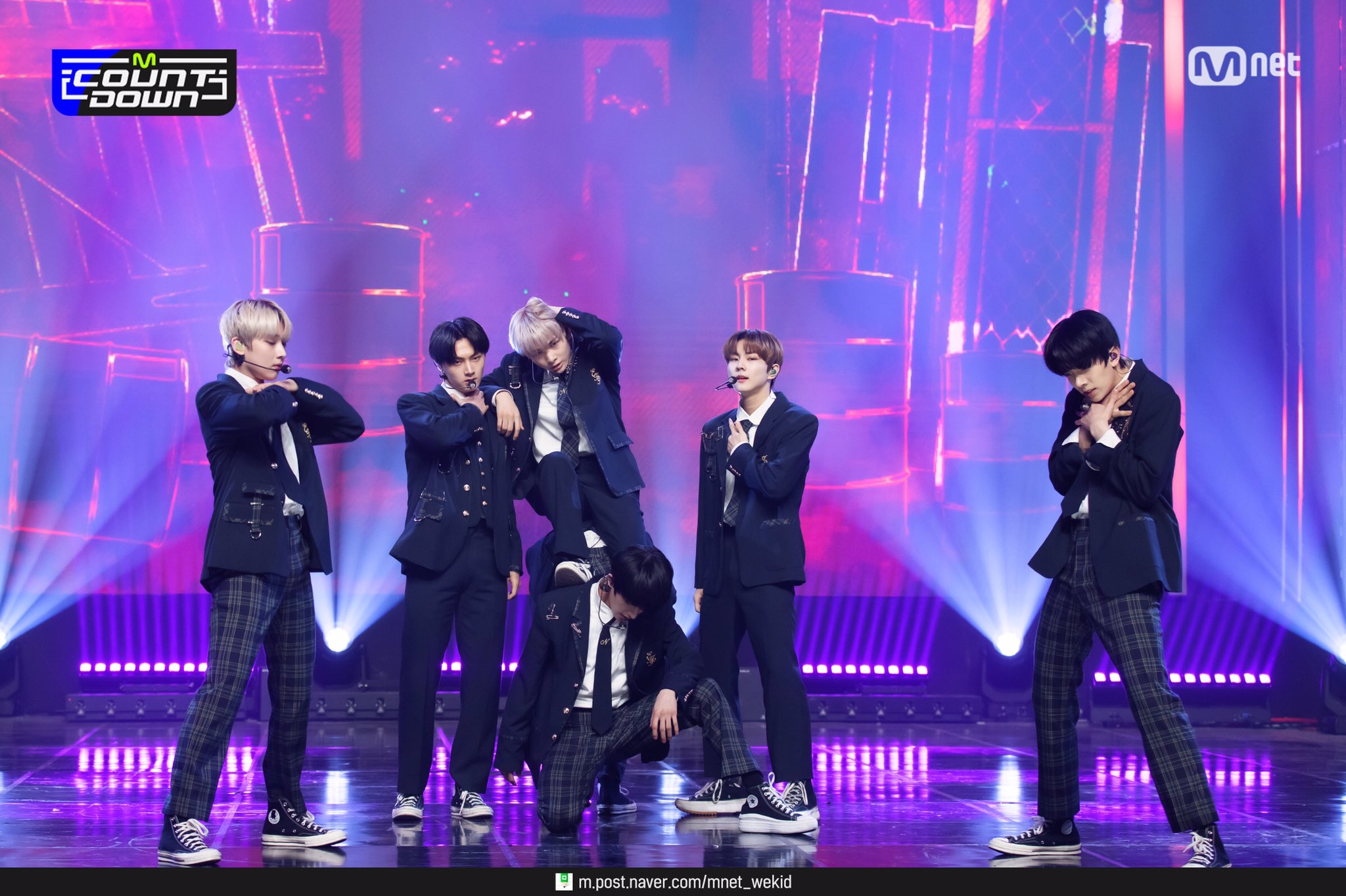 ENHYPEN UPDATES - (2 12) #엔하이픈 #ENHYPEN