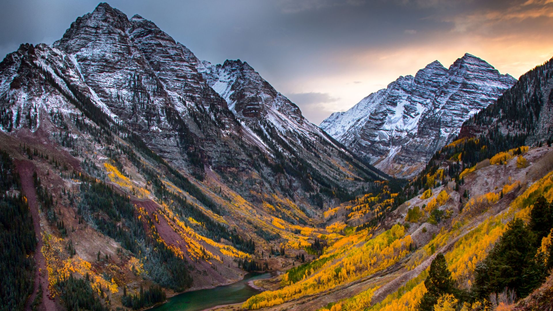 Autumn Wallpaper Mountain scenery