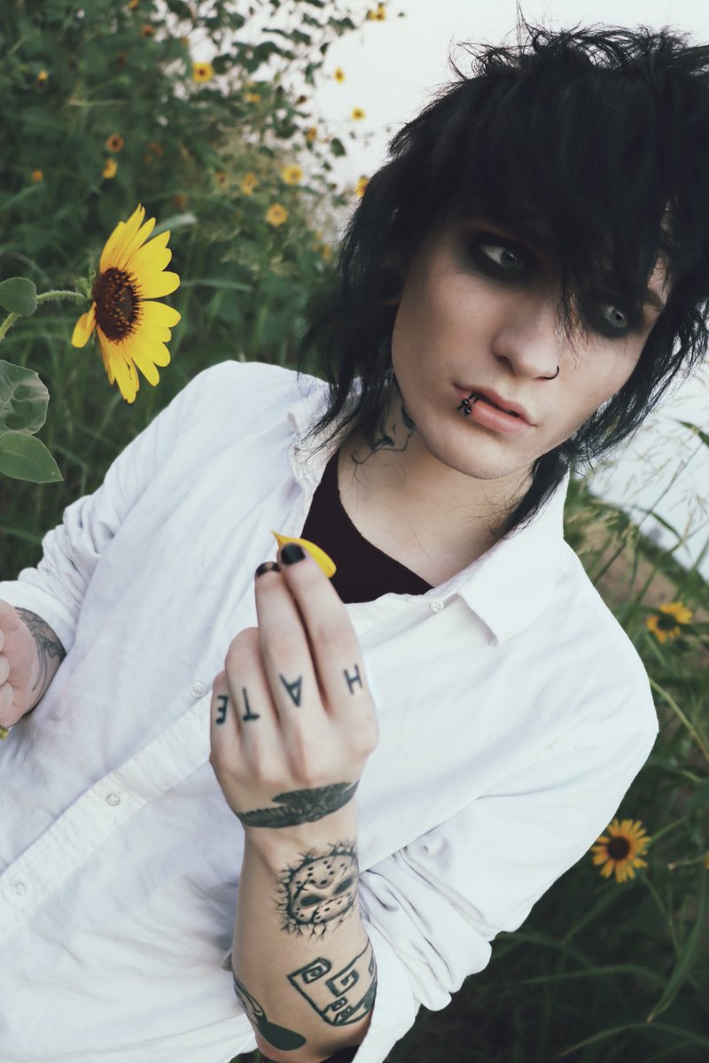 Johnnie Guilbert All my friends are dead out now