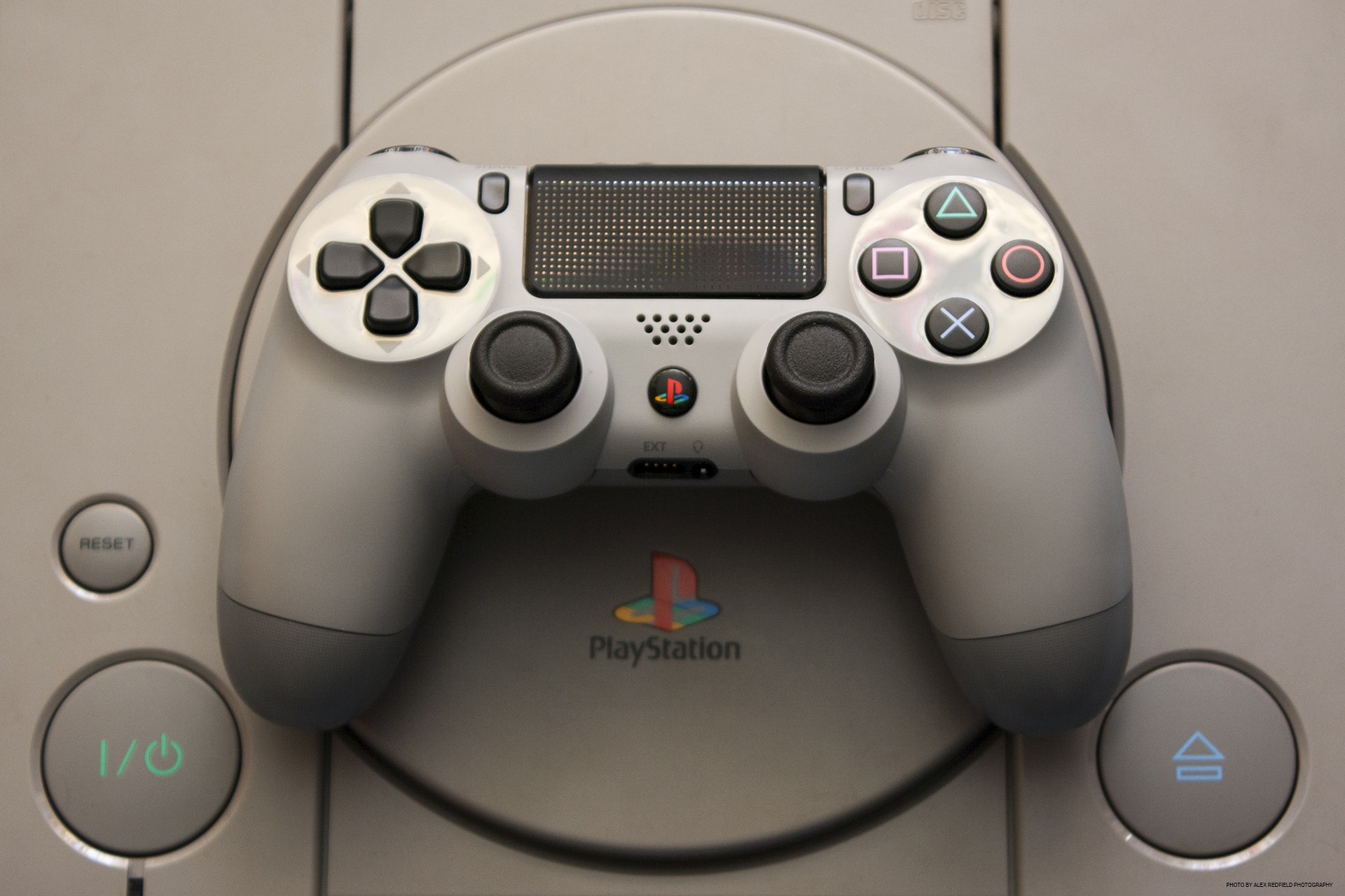 Smart ps 1. Дуалшок PS 1. Sony PLAYSTATION 4 20th Anniversary Edition. PS Controller Emulator PS 4 PS 5.