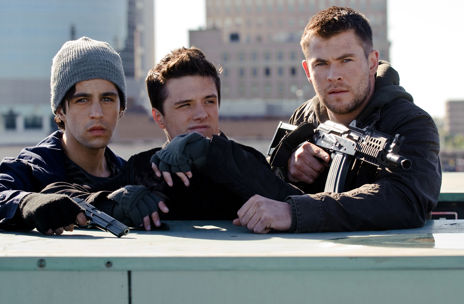 Red Dawn 2012 HD Wallpaper and Movie Poster:wallpaper screensavers