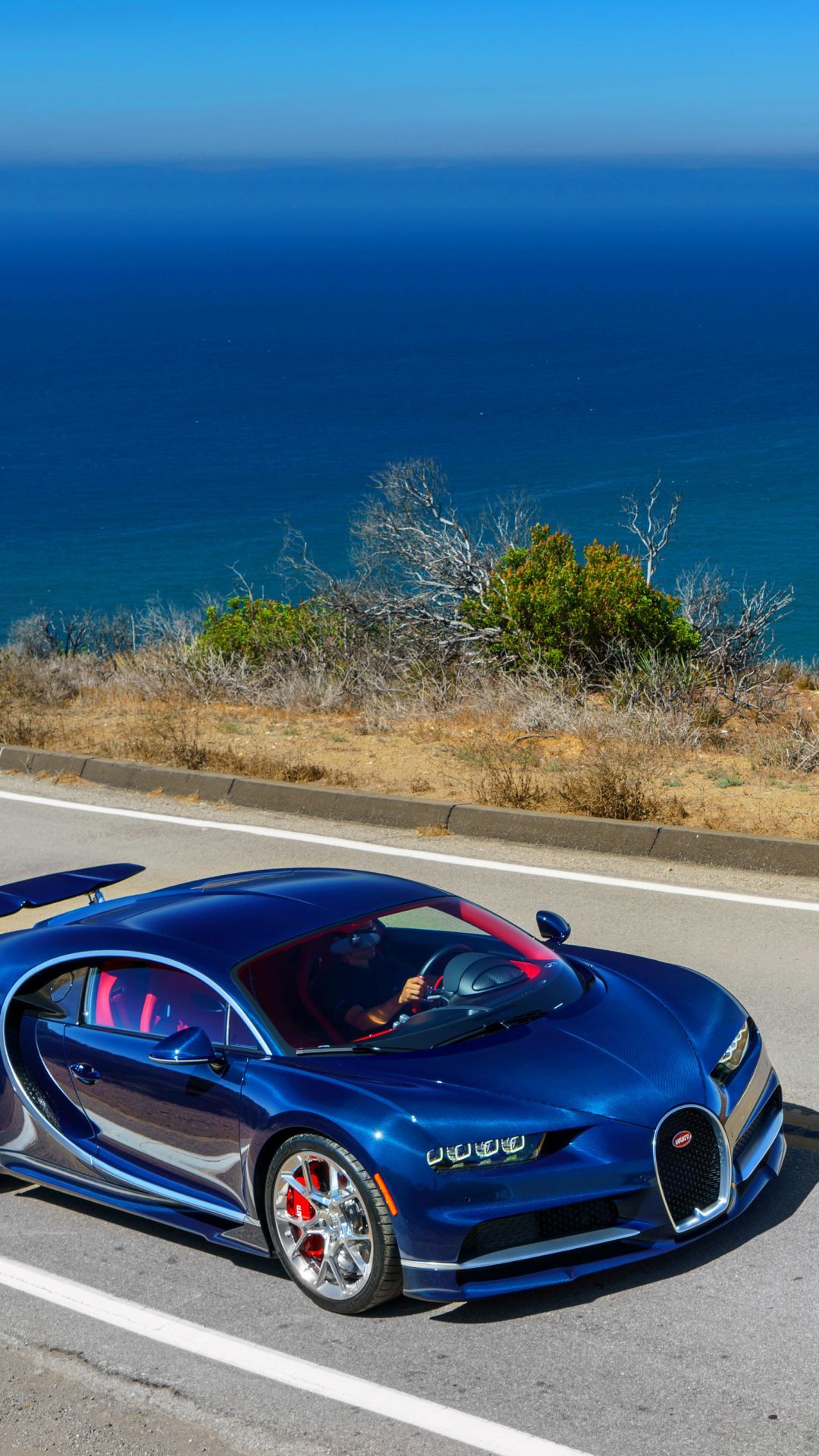 Bugatti İPhone Wallpaper and HD Background free download on PicGaGa