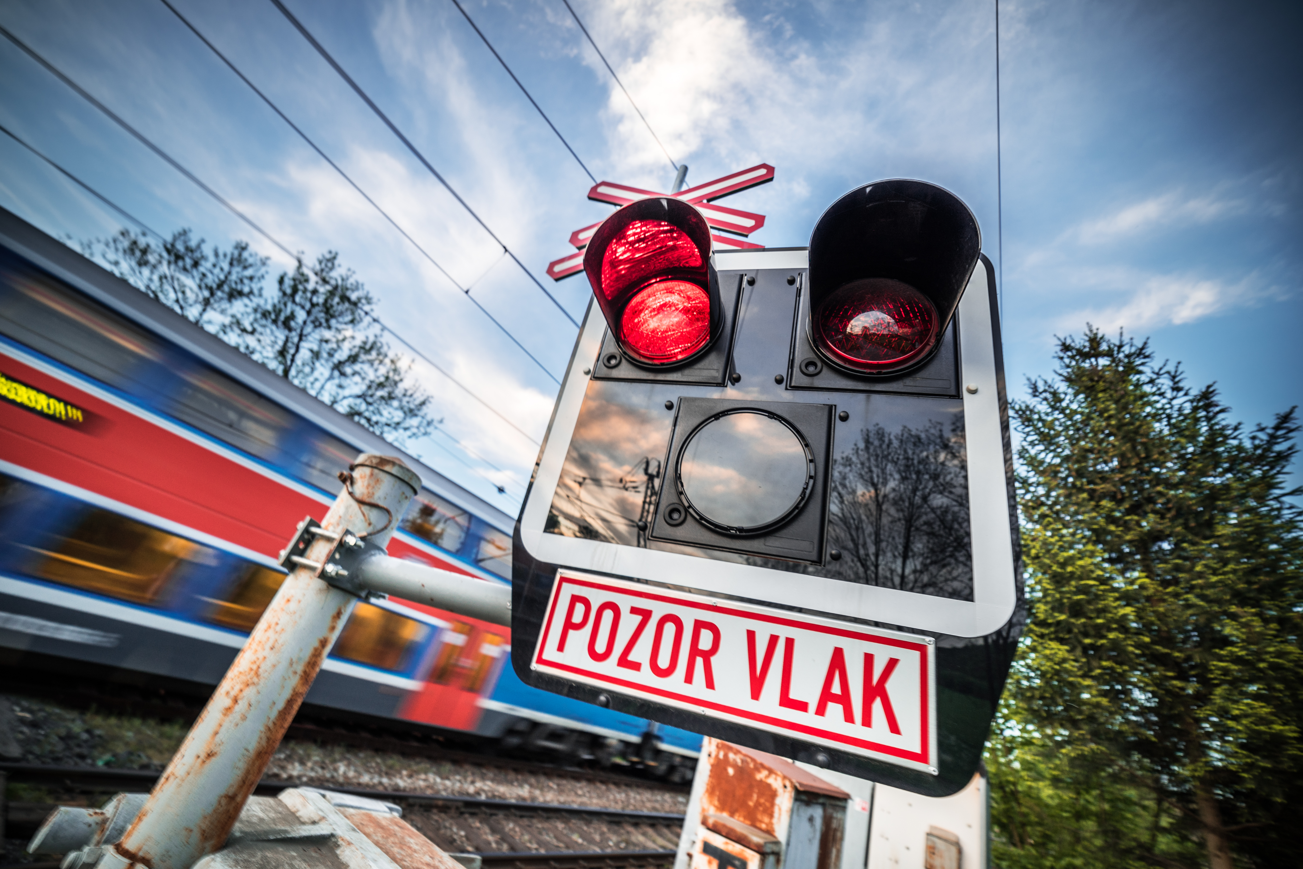 Pozor Vlak Czech Railway Crossing Sign Free