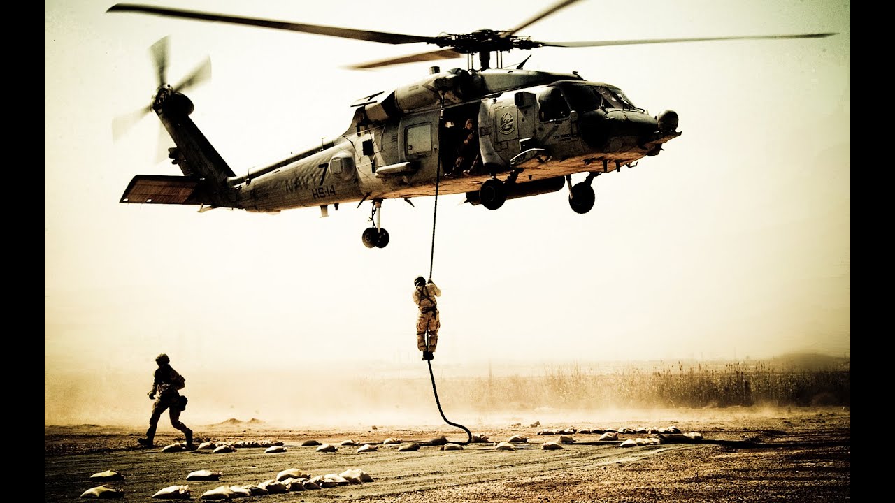 Black Hawk Down Combat Scenes Force soldiers on a critical mission