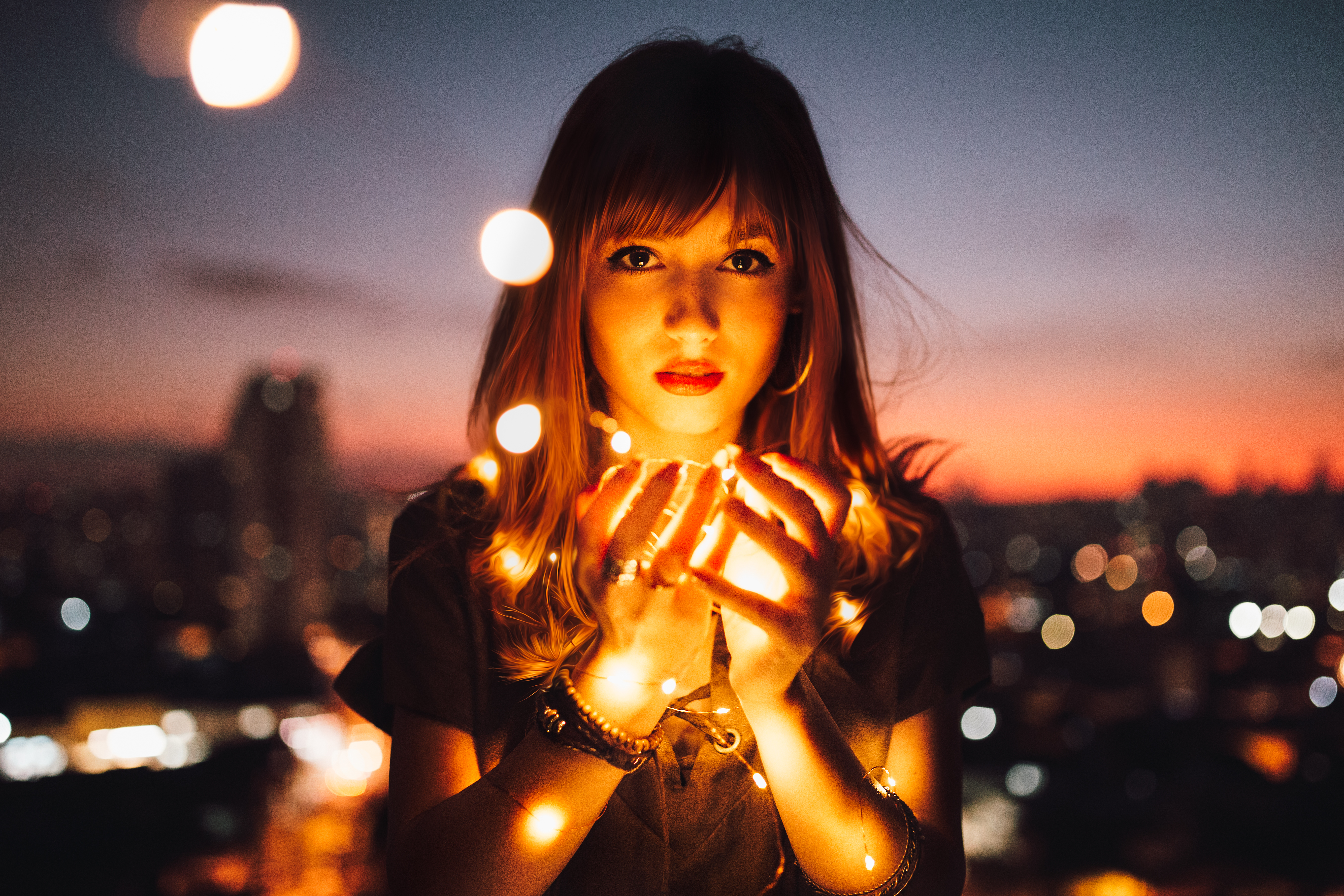 Wallpaper, women outdoors, blurred, bracelets, closeup, depth of field, dusk, face, hands, lights, lipstick, makeup, model, night, nightlive, portrait, sky 5335x3557