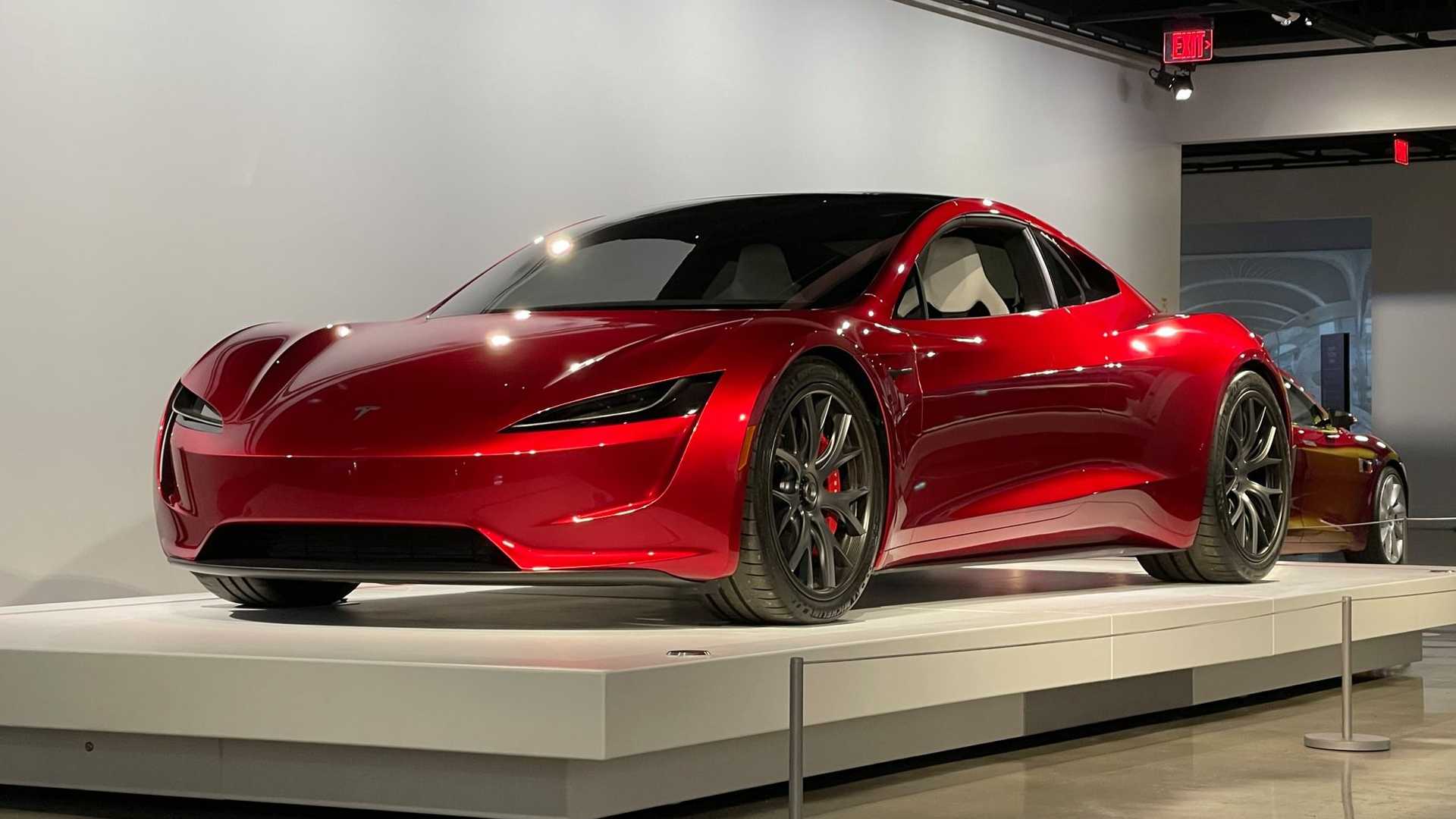 Tesla Roadster At Petersen Automotive Museum: 0 60 MPH In 1.1 Sec