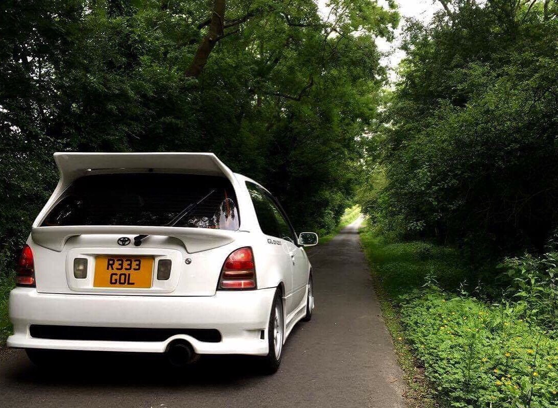 Toyota starlet glanza V