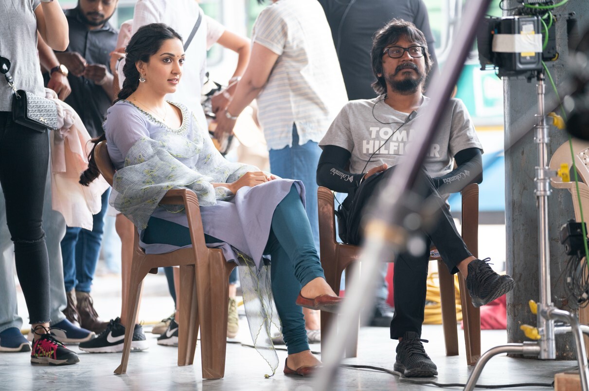 Shershaah BTS Picture Featuring Sidharth Malhotra And Kiara Advani. Shershaah Behind The Scenes Picture. Shershaah Unseen Shooting Picture