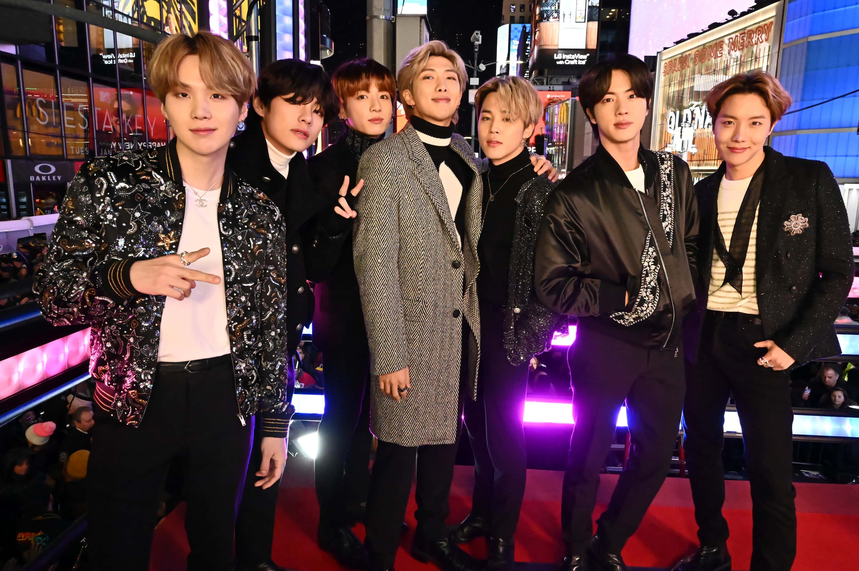 Will BTS collaborate with Ariana Grande after dropping hints? Insider leaks suggest it will come out this year
