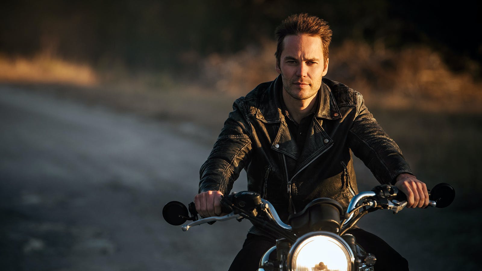 Taylor Kitsch Gets in Touch With His Inner David Koresh in 'Waco'