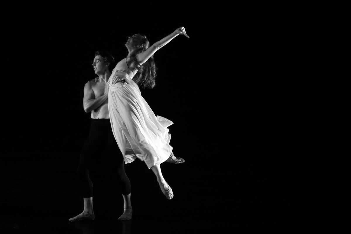 Deos Contemporary Ballet