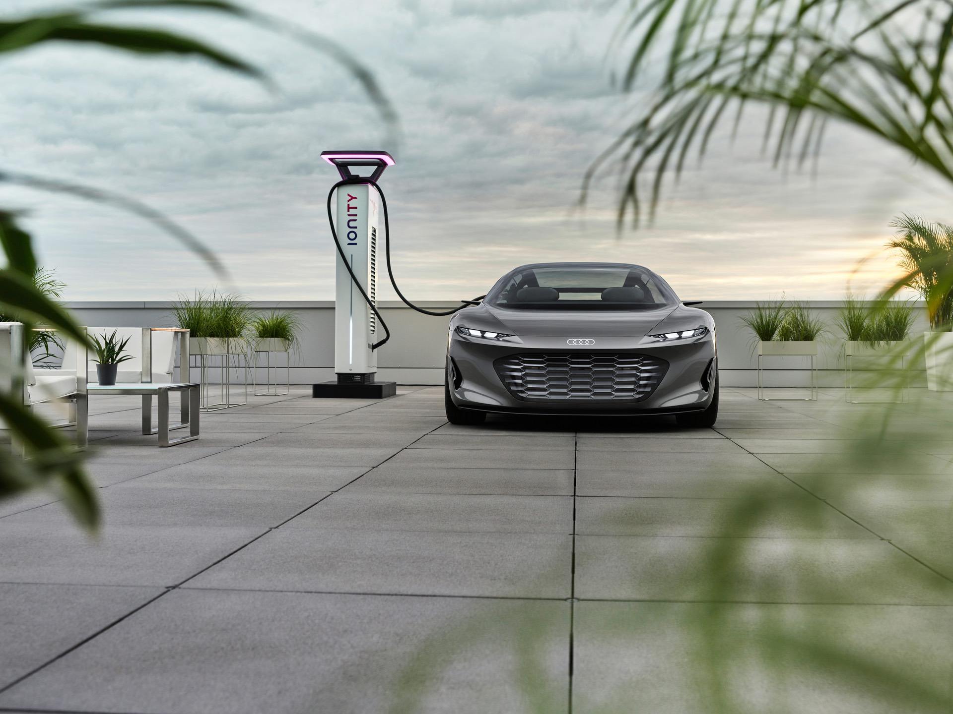 World Premiere: Audi grandsphere concept delivers 710 hp and 466 miles range