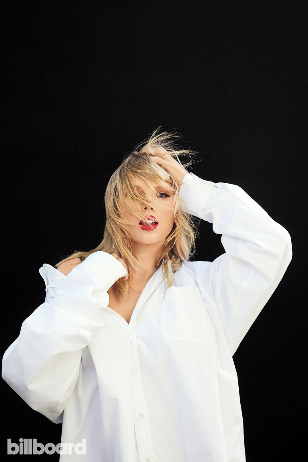 Wallpaper, Taylor Swift, women, singer, blonde, blue eyes, red lipstick, simple background, black background, white clothing, billboard 1000x1500