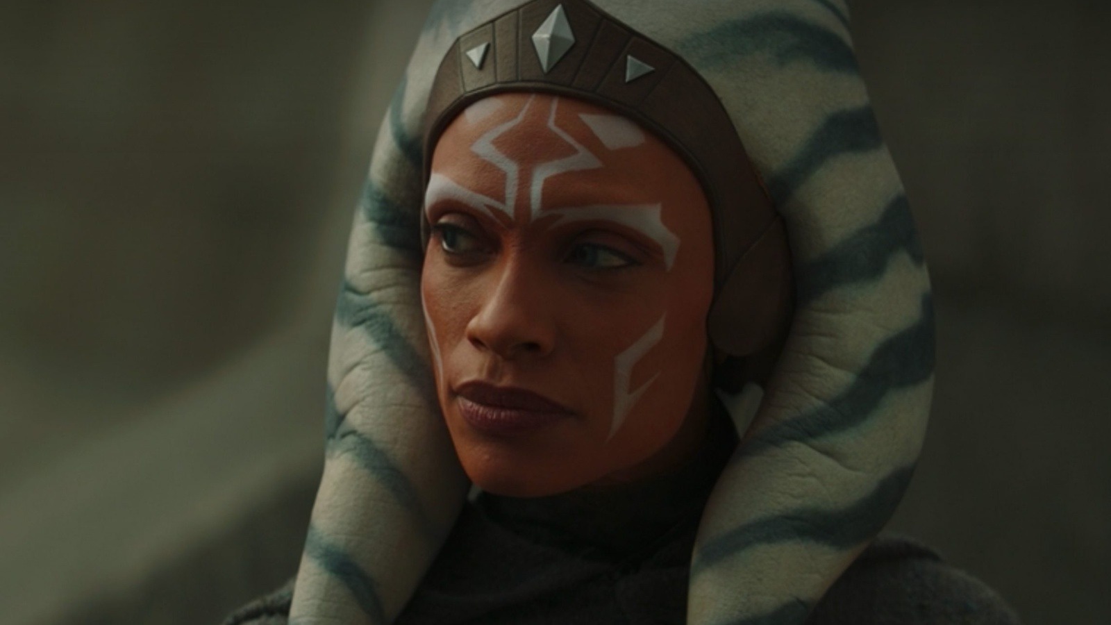 How Old Is Ahsoka Tano In The Mandalorian?