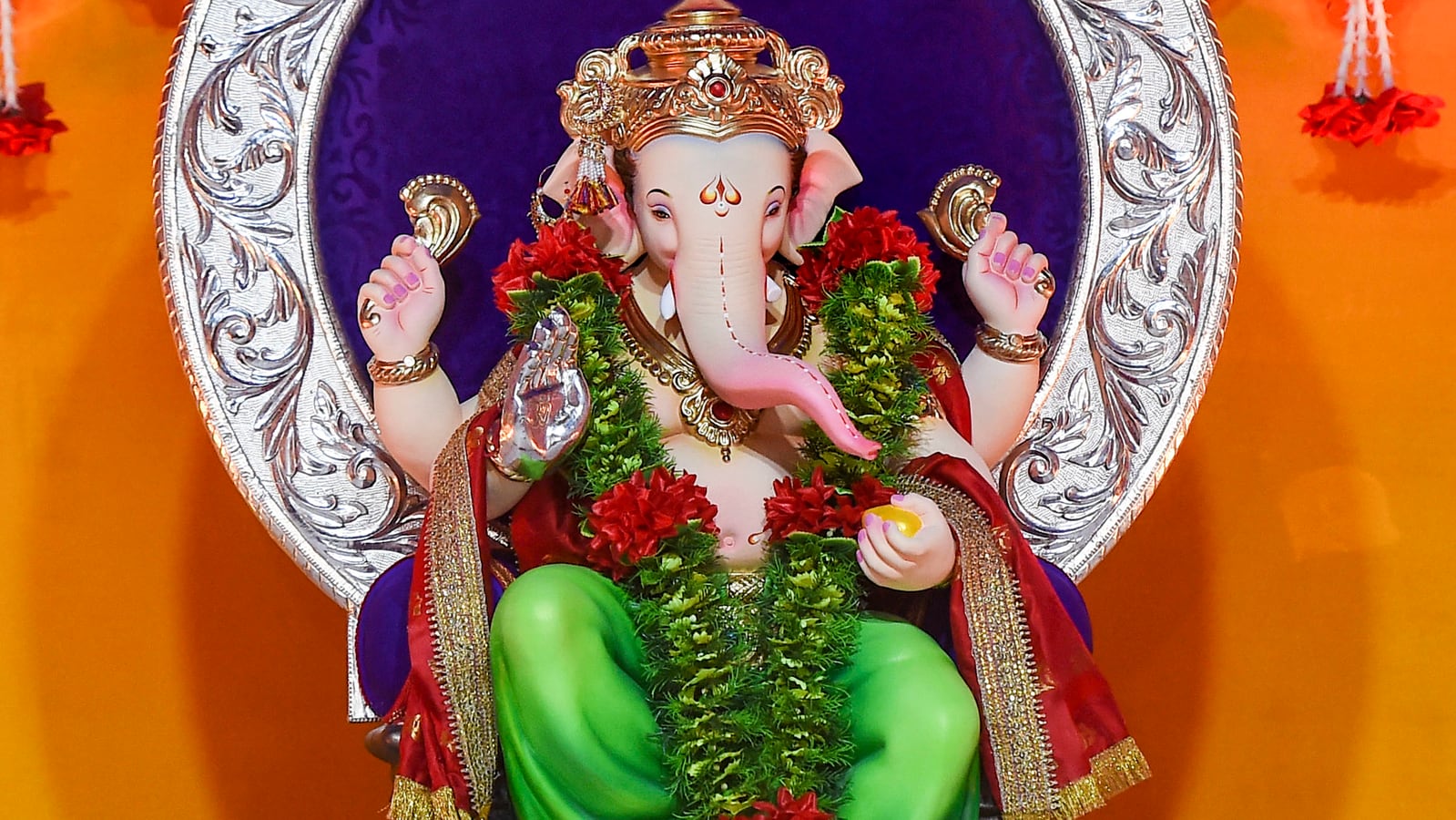 Ganesh Chaturthi 2021: Wishes, Image, SMS, WhatsApp messages to share with family and friends