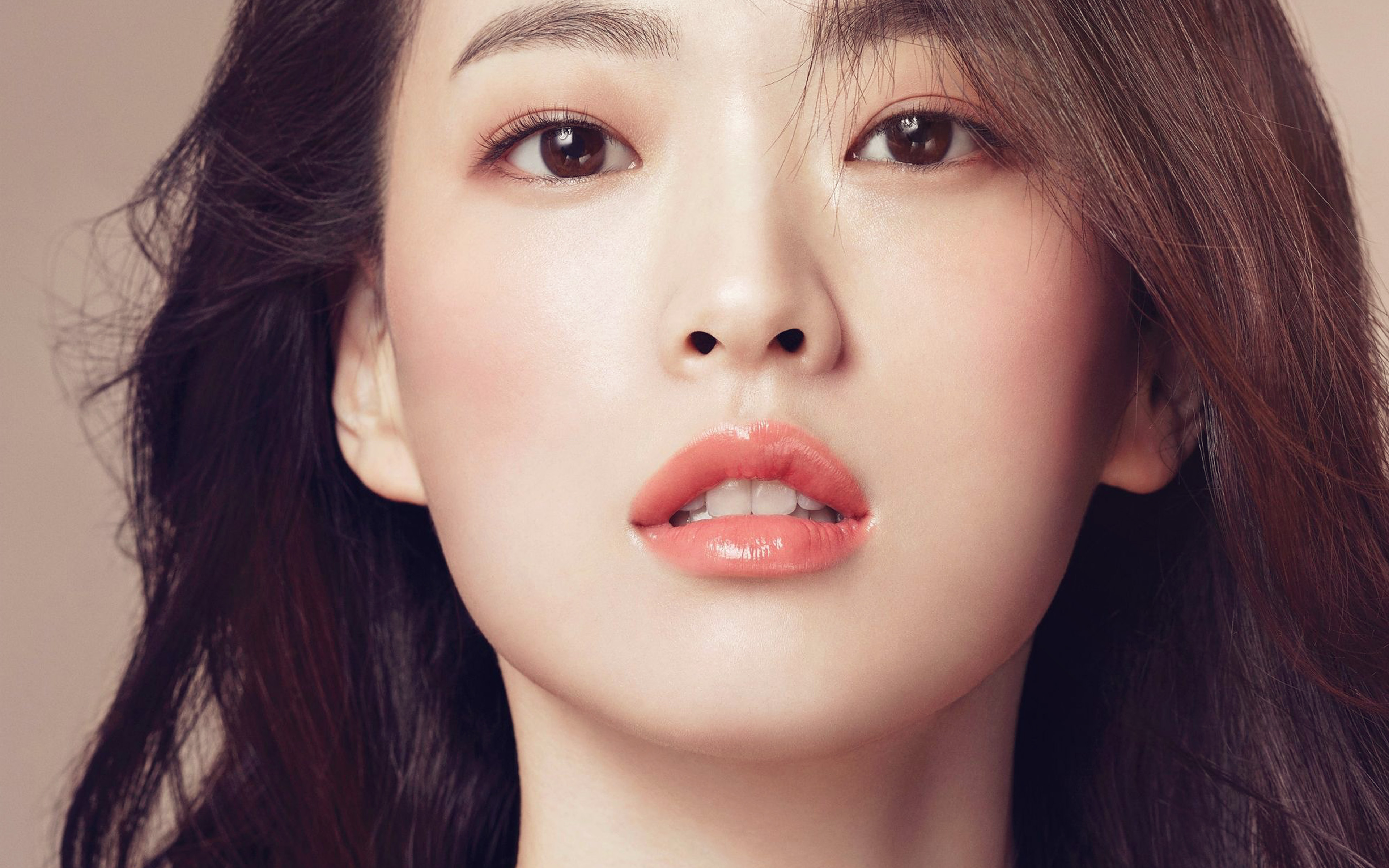 Girl Kpop Lips Cute Beauty Wallpaper