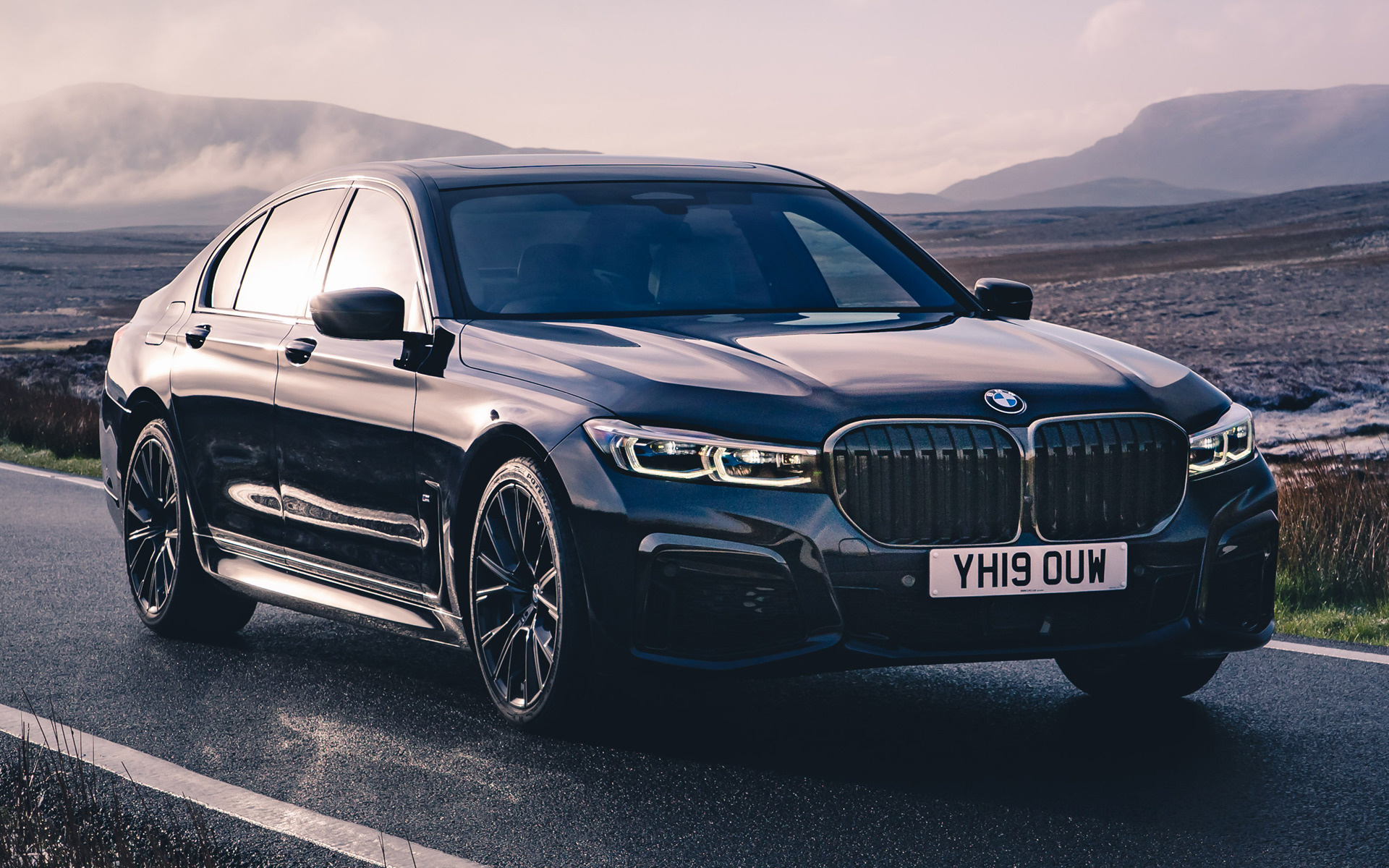 BMW 7 Series M Sport (UK) and HD Image