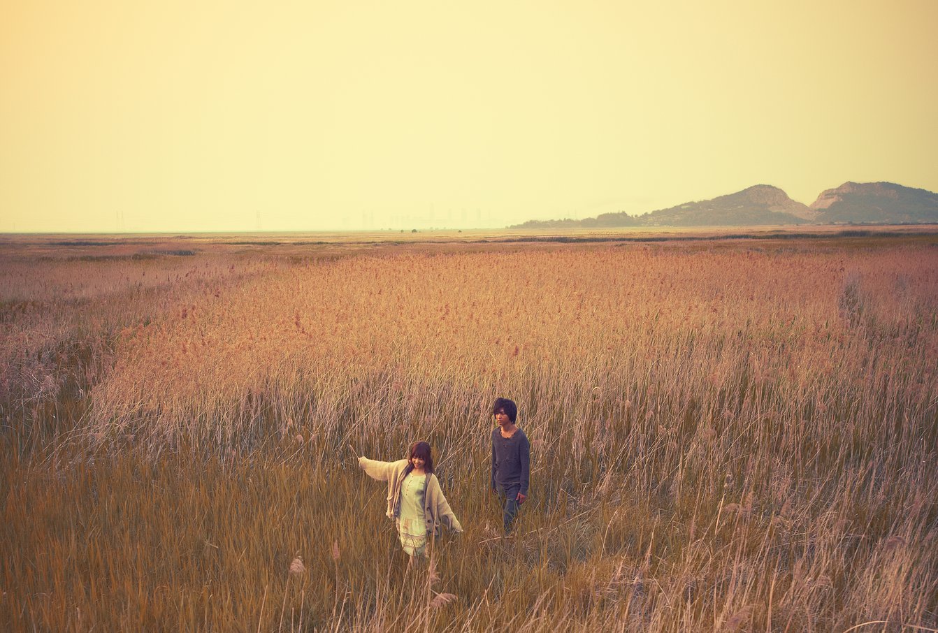 Review: A Werewolf Boy. black is white